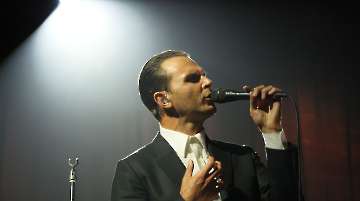 hurts (08)